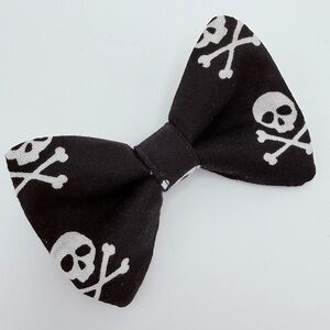 Small Dog Or Cat Black Skull and Crossbones Handmade Bow Tie